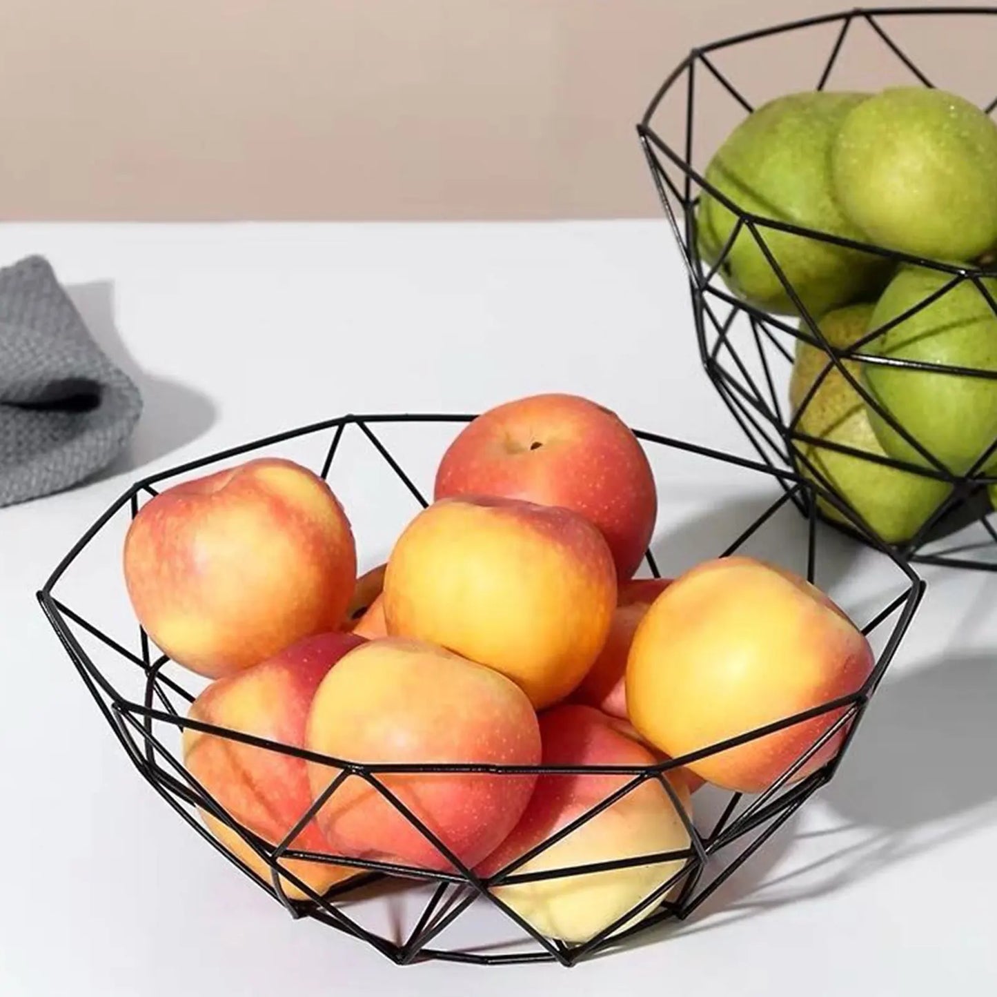 Iron Nordic Style Simple Fruit Basin Multi-Size Indoor Egg And Bread Storage Basket Kitchen Accessories Constructed With Wire