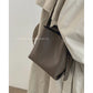 Vintage premium texture underarm bag bag women's 2023 new large capacity bucket bag wide shoulder strap cross-body bag